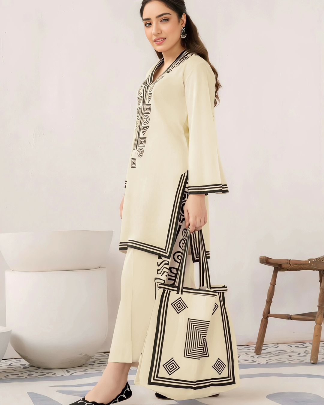 Retro 2 Pc Suit With Hand Bag (White)